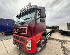 2005 Volvo FM12 6x2 Flat Bed